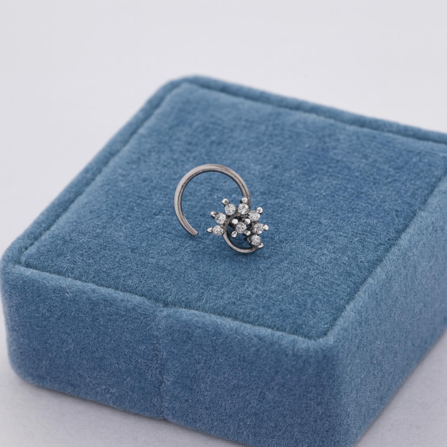 925 Sterling Silver White CZ Antique Finish Flower Nose Pin