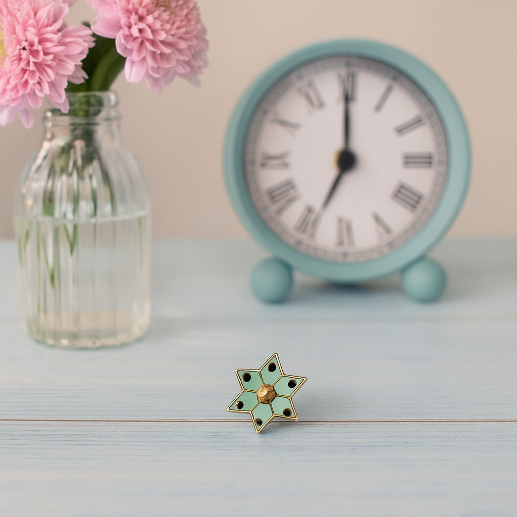 925 Sterling Silver Mint Green & Black Enamel Star Nose Pin