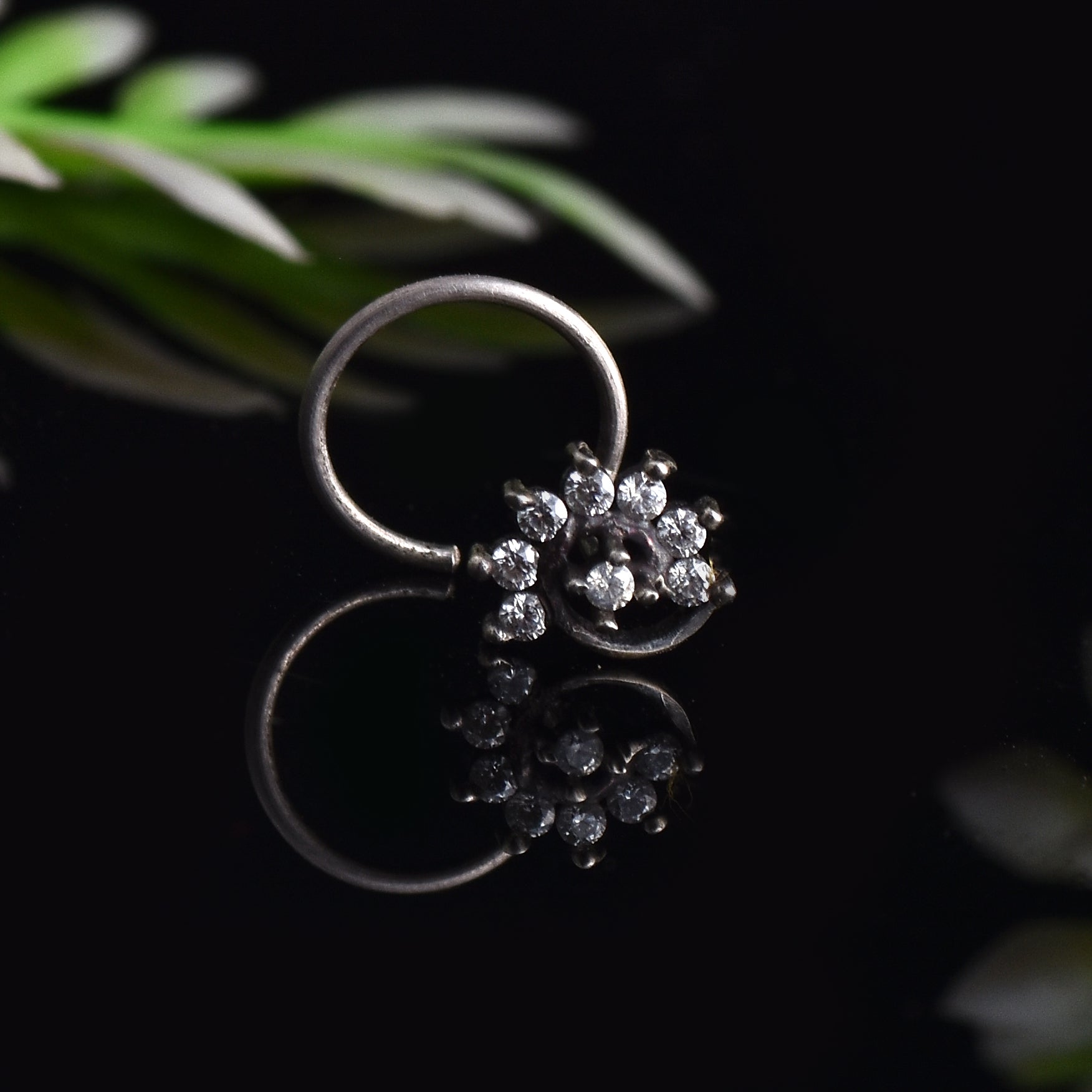 Round White Cz Elegant Floral Cluster Nose Pin 925 Sterling Silver