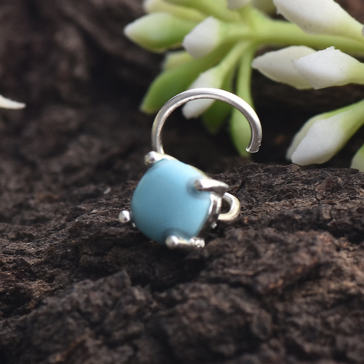 Round Larimar Nose Pin – 925 Sterling Silver