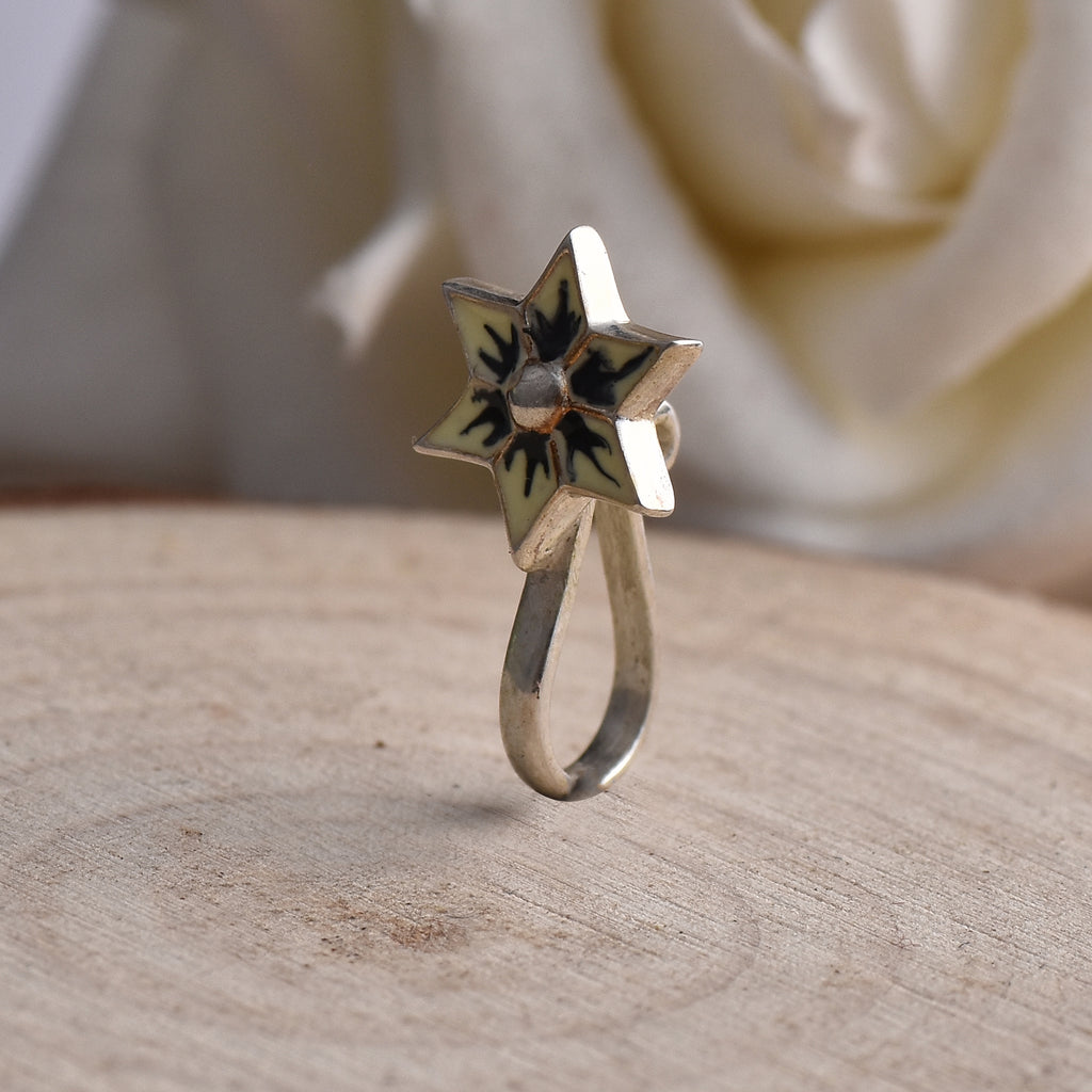 Black & Cream Floral Star Nose Pin 925 Sterling Silver