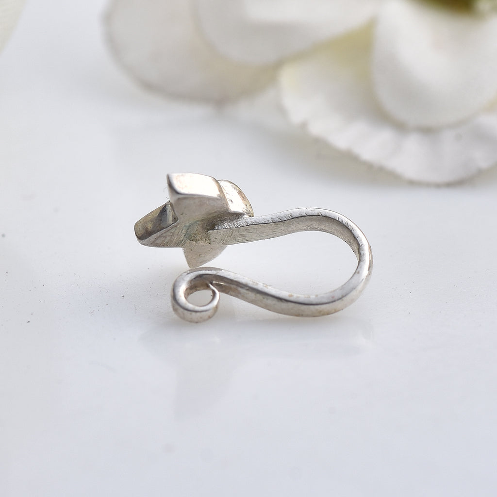 Blue Three-Petal Floral Nose Pin 925 Sterling Silver