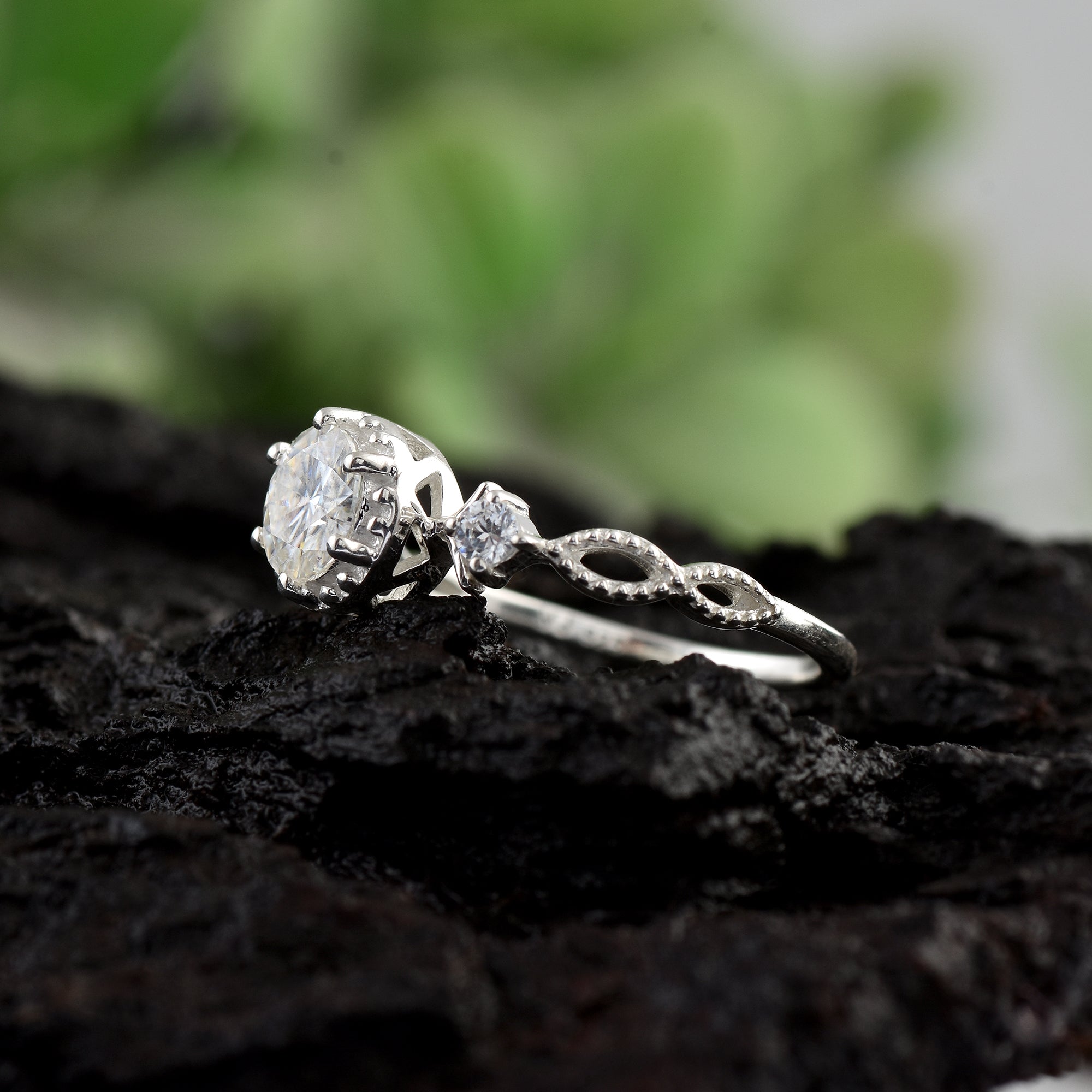 5mm Round White Topaz Vintage Halo Engagement Ring 925 Sterling Silver