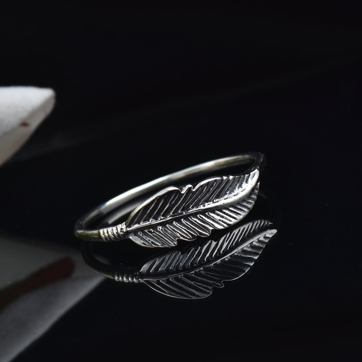 Minimalist Leaf Feather Ring – 925 Sterling Silver