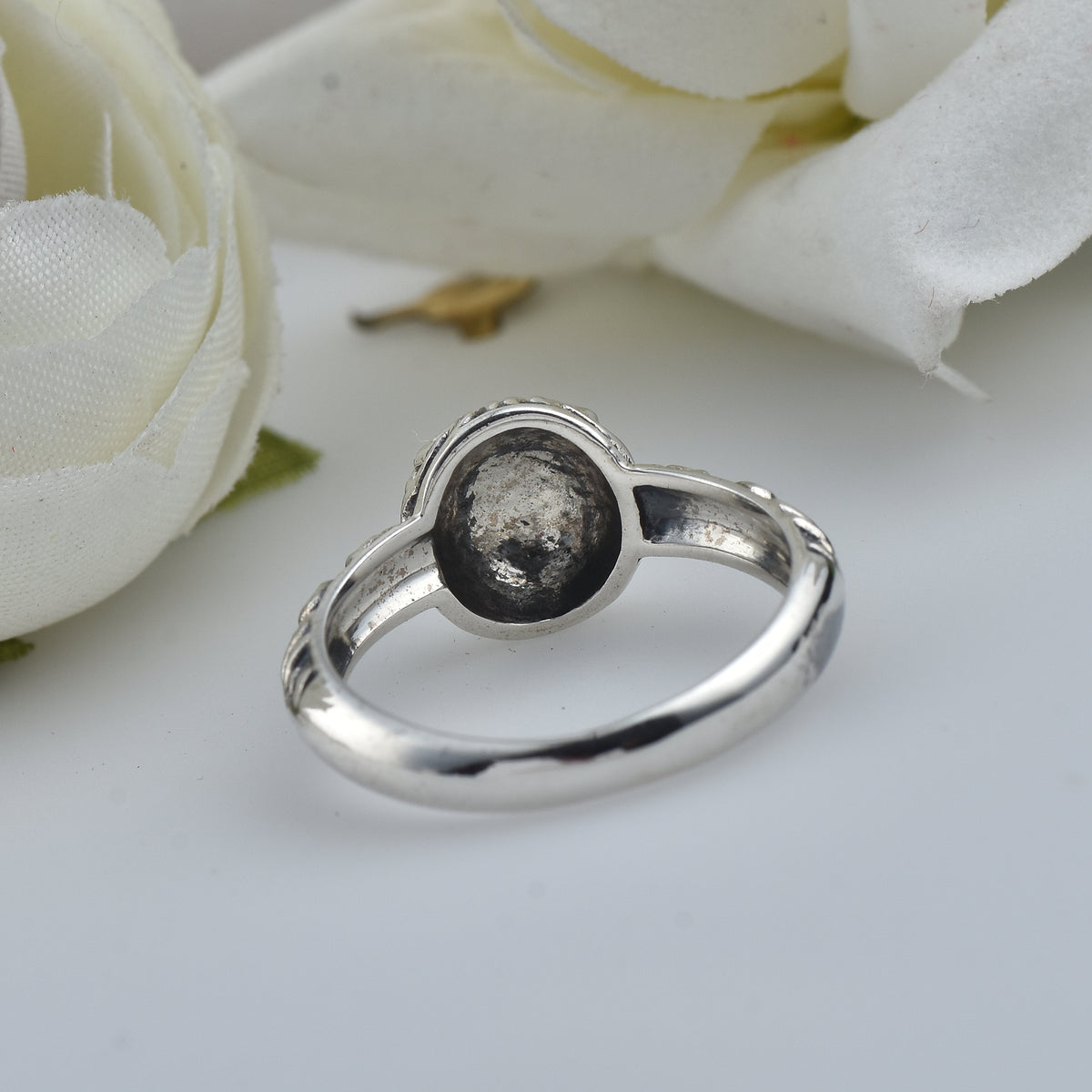 Vintage Floral Scroll Oxidised Ring – 925 Sterling Silver