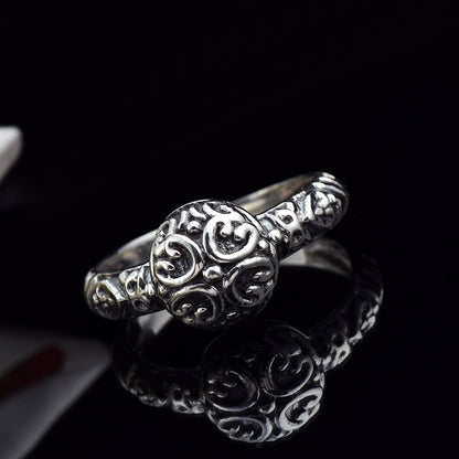 Vintage Floral Scroll Oxidised Ring – 925 Sterling Silver