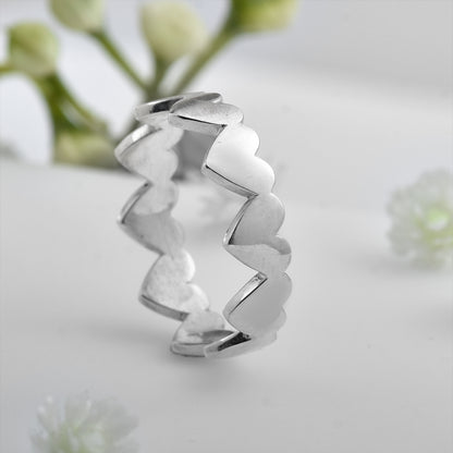 Heart Pattern Band Ring – 925 Sterling Silver