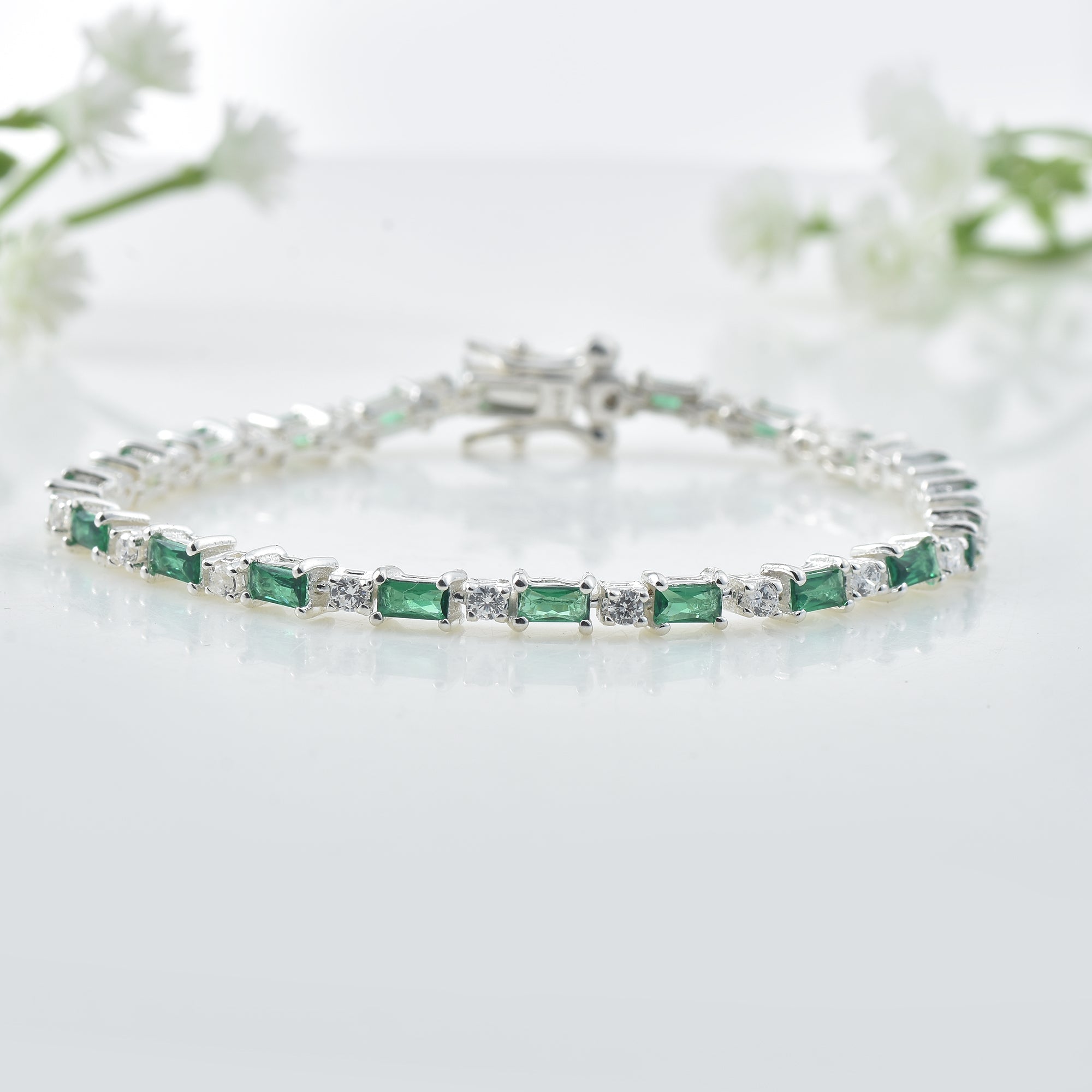 0.78 Ct Baguette Cut Emerald Tennis Bracelet 925 Sterling Silver