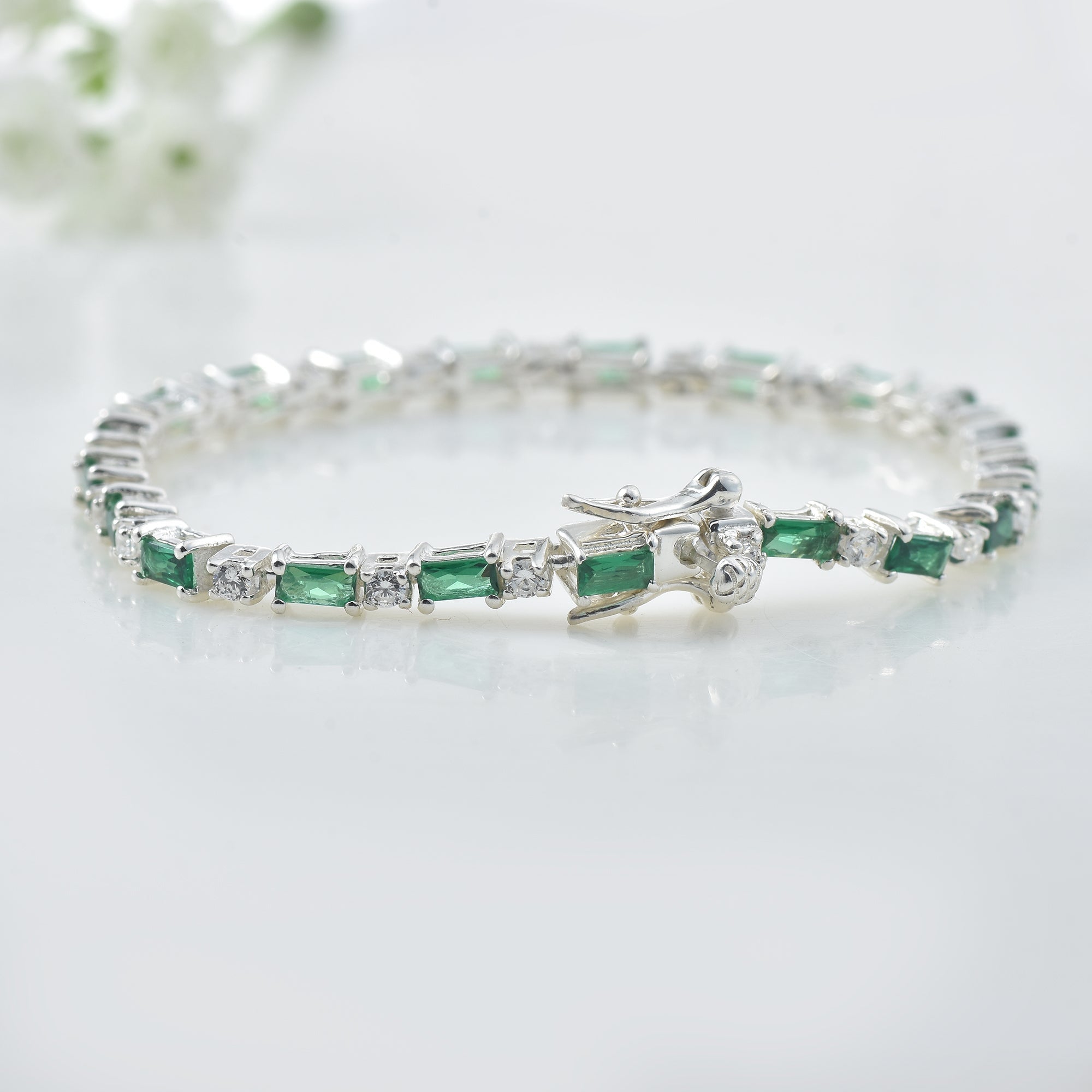 0.78 Ct Baguette Cut Emerald Tennis Bracelet 925 Sterling Silver