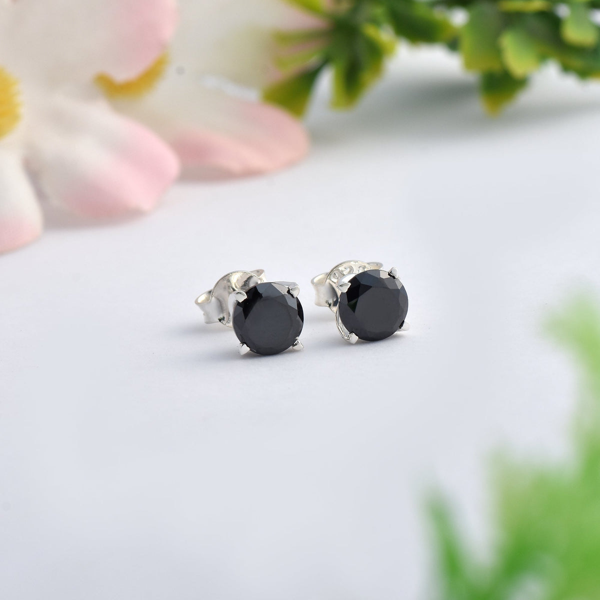 Black Onyx Solitaire Stud Earrings – 925 Sterling Silver