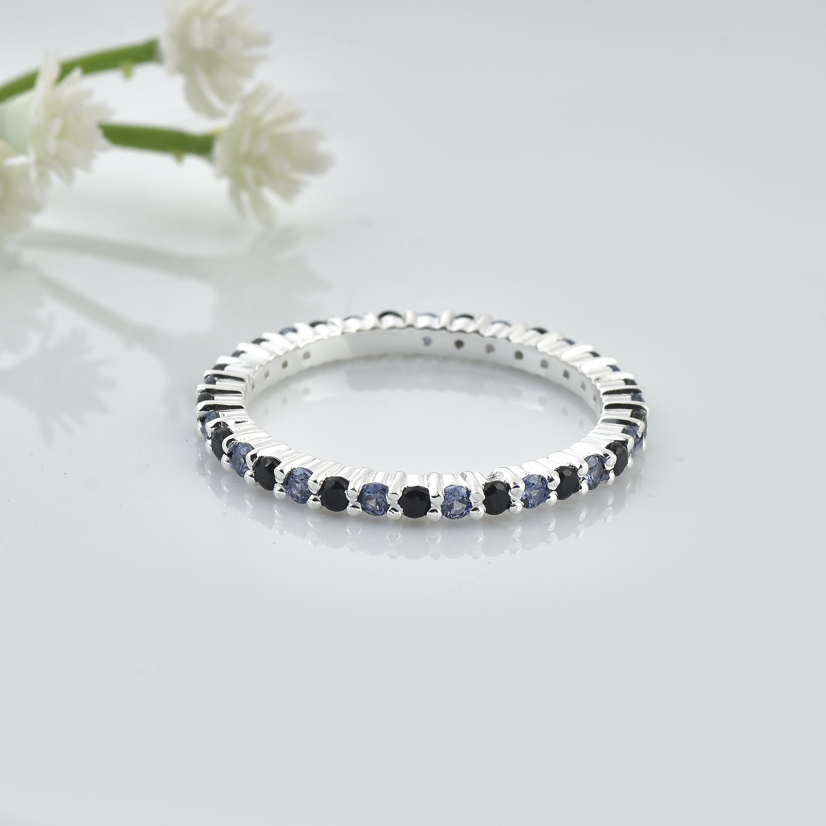 0.90 Ct Round Black Spinel & Tanzanite Eternity Band Ring 925 Sterling Silver