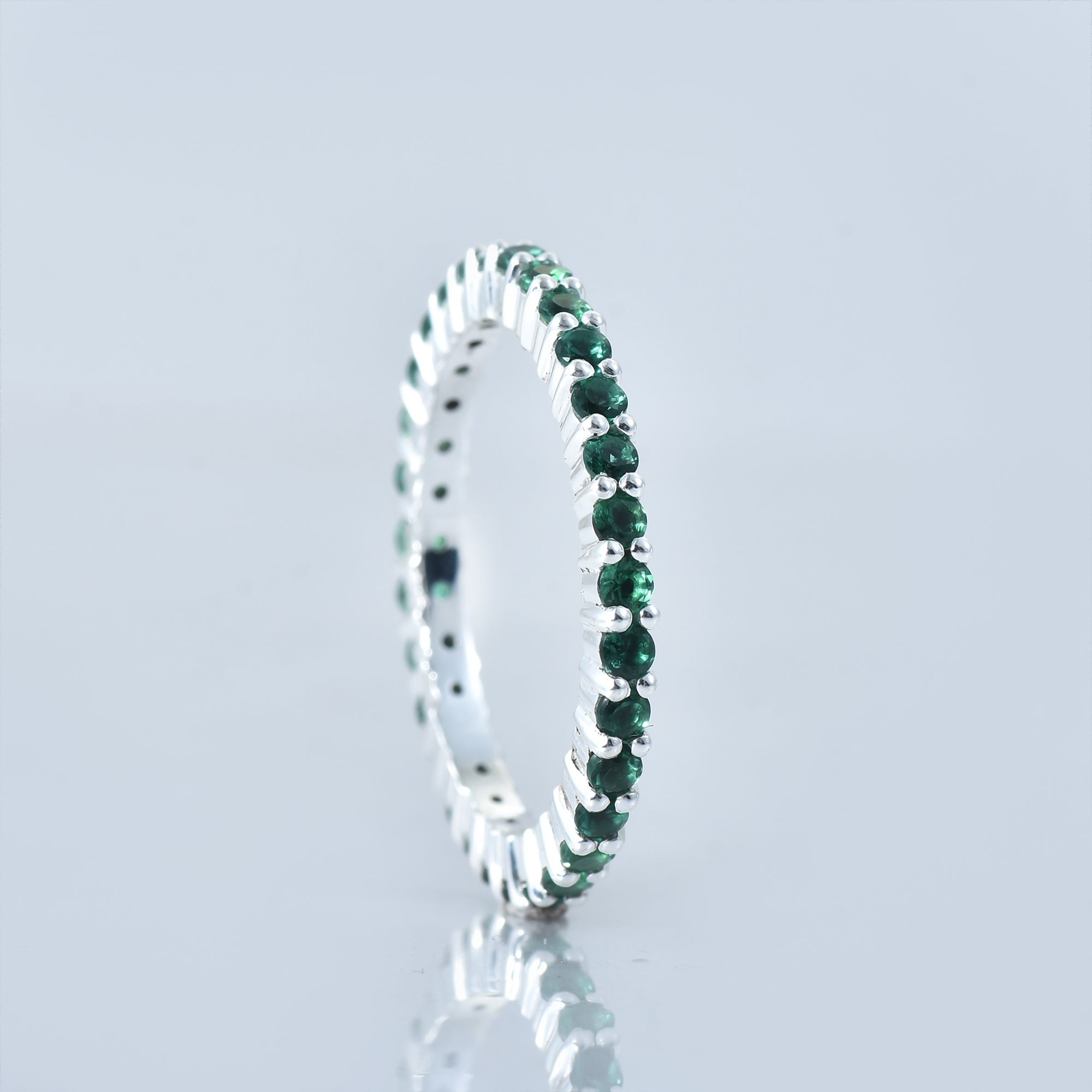 0.90 Ct Round Emerald Eternity Band Ring 925 Sterling Silver