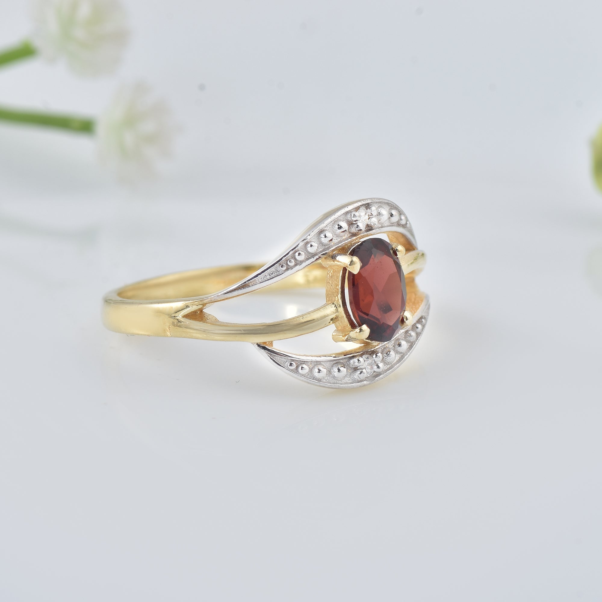 1.00 Ct Oval Rhodolite Garnet Solitare Ring 925 Sterling Silver Yellow Plated