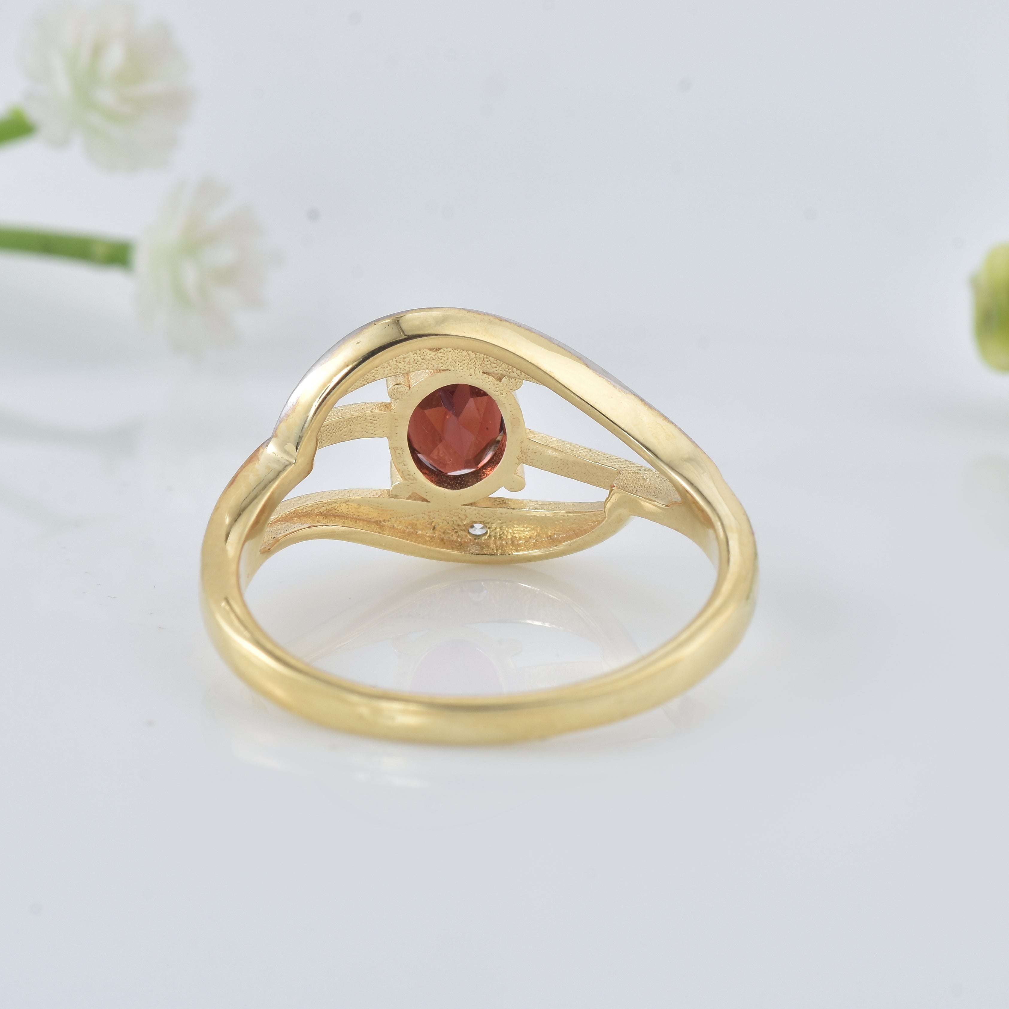 1.00 Ct Oval Rhodolite Garnet Solitare Ring 925 Sterling Silver Yellow Plated