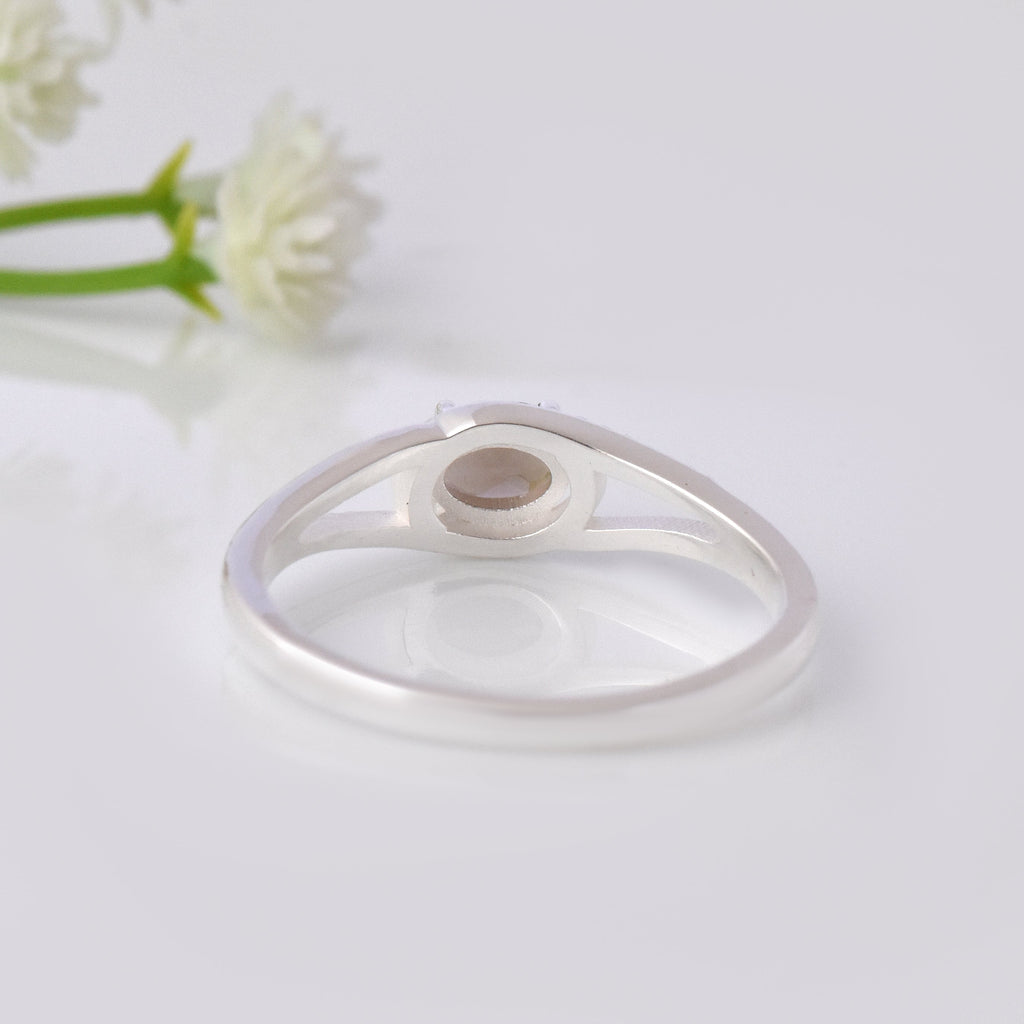 0.50 Ct Oval Smoky Quartz Vintage-Inspired Split-Shank Solitaire Ring 925 Sterling Silver