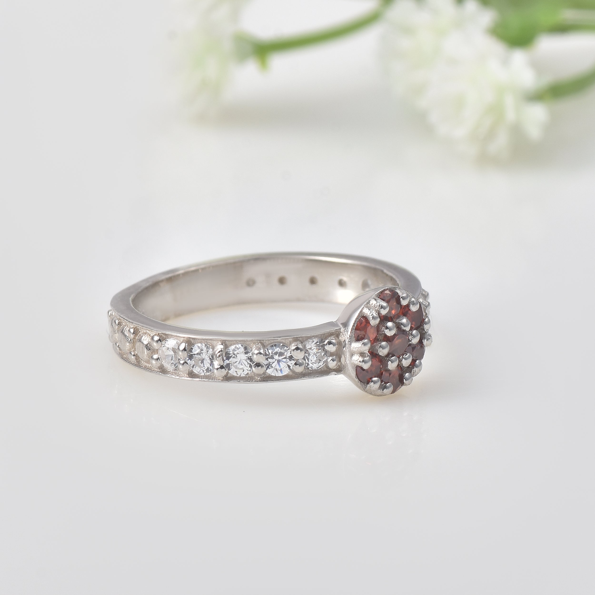 0.21 Ct Round Garnet & White Topaz Cluster Ring 925 Sterling Silver