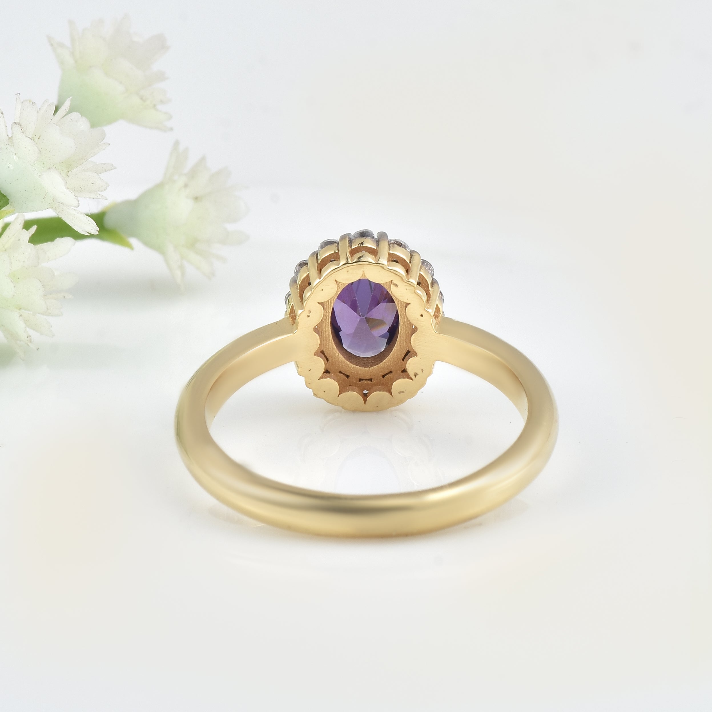 1.00 Ct Oval Shaepe Amethyst Halo Ring 925 Sterling Silver Gold Plated
