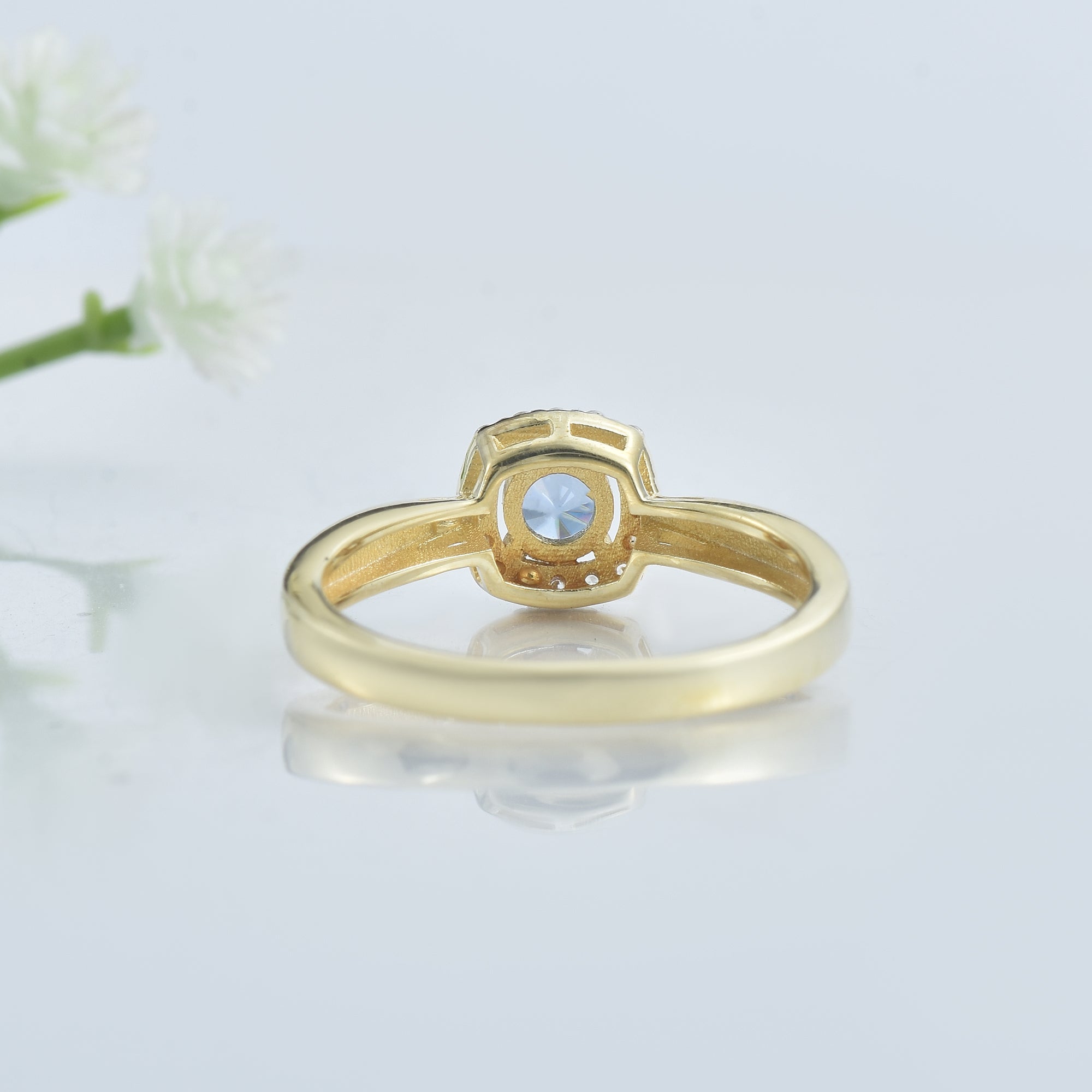 0.25 Ct Round Shape Tanzanite Halo Ring 925 Sterling Silver Gold Plated