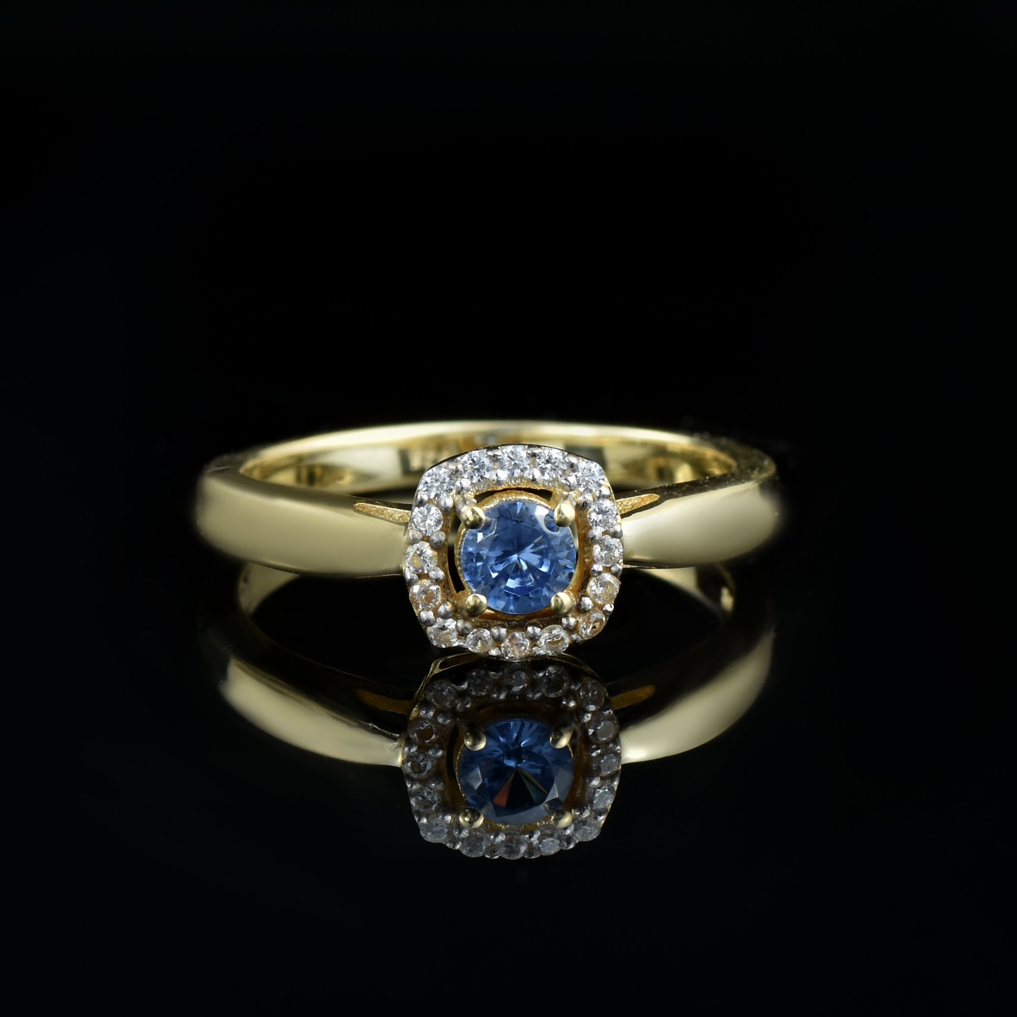 0.25 Ct Round Shape Tanzanite Halo Ring 925 Sterling Silver Gold Plated