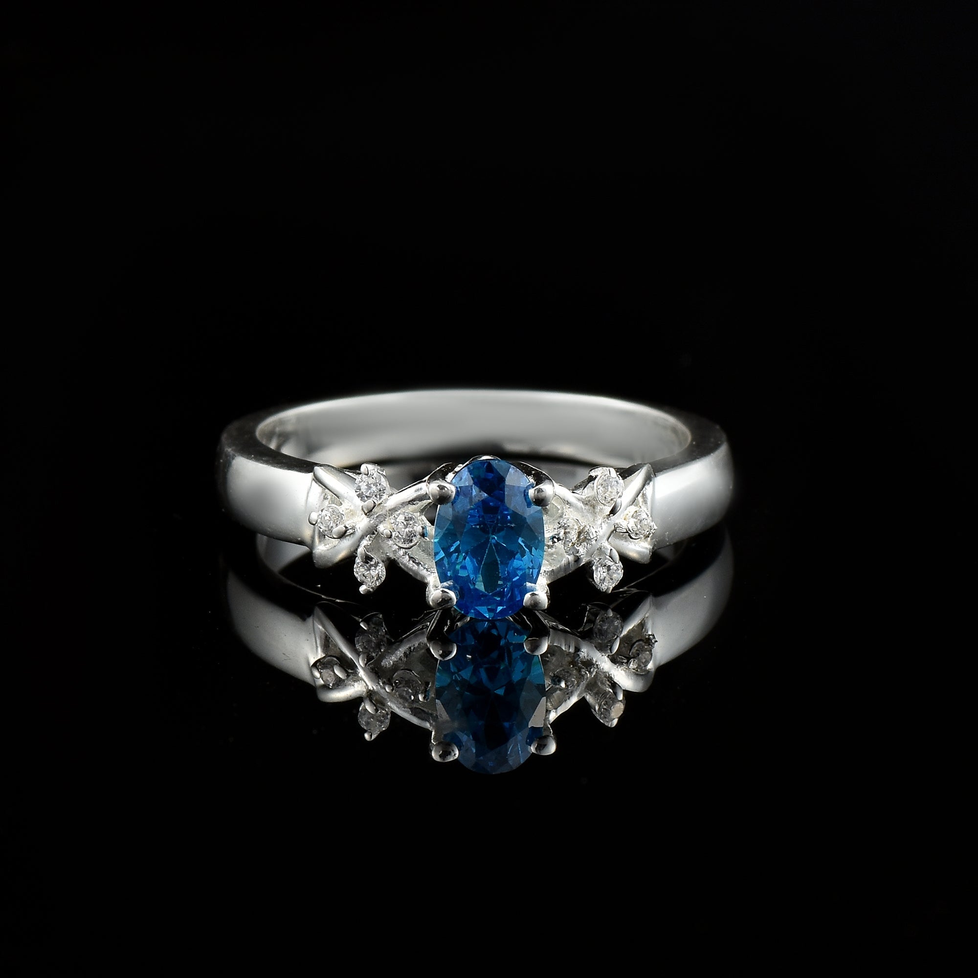 0.50 Ct Oval Shape London Blue Topaz Vine Leaf Ring 925 Sterling Silver