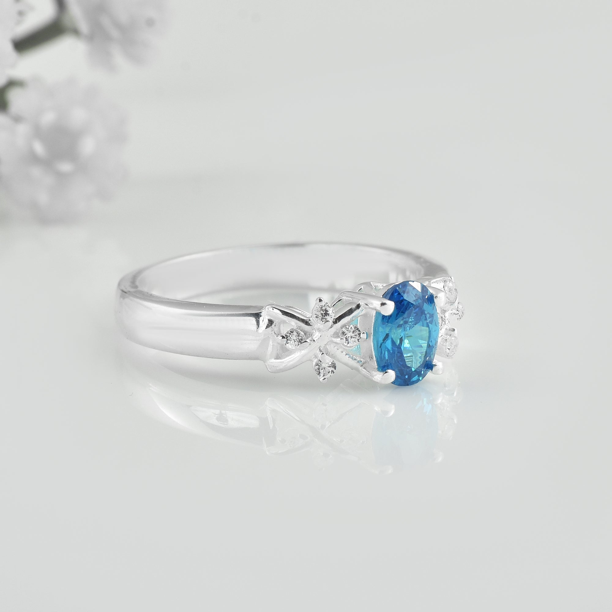 0.50 Ct Oval Shape London Blue Topaz Vine Leaf Ring 925 Sterling Silver