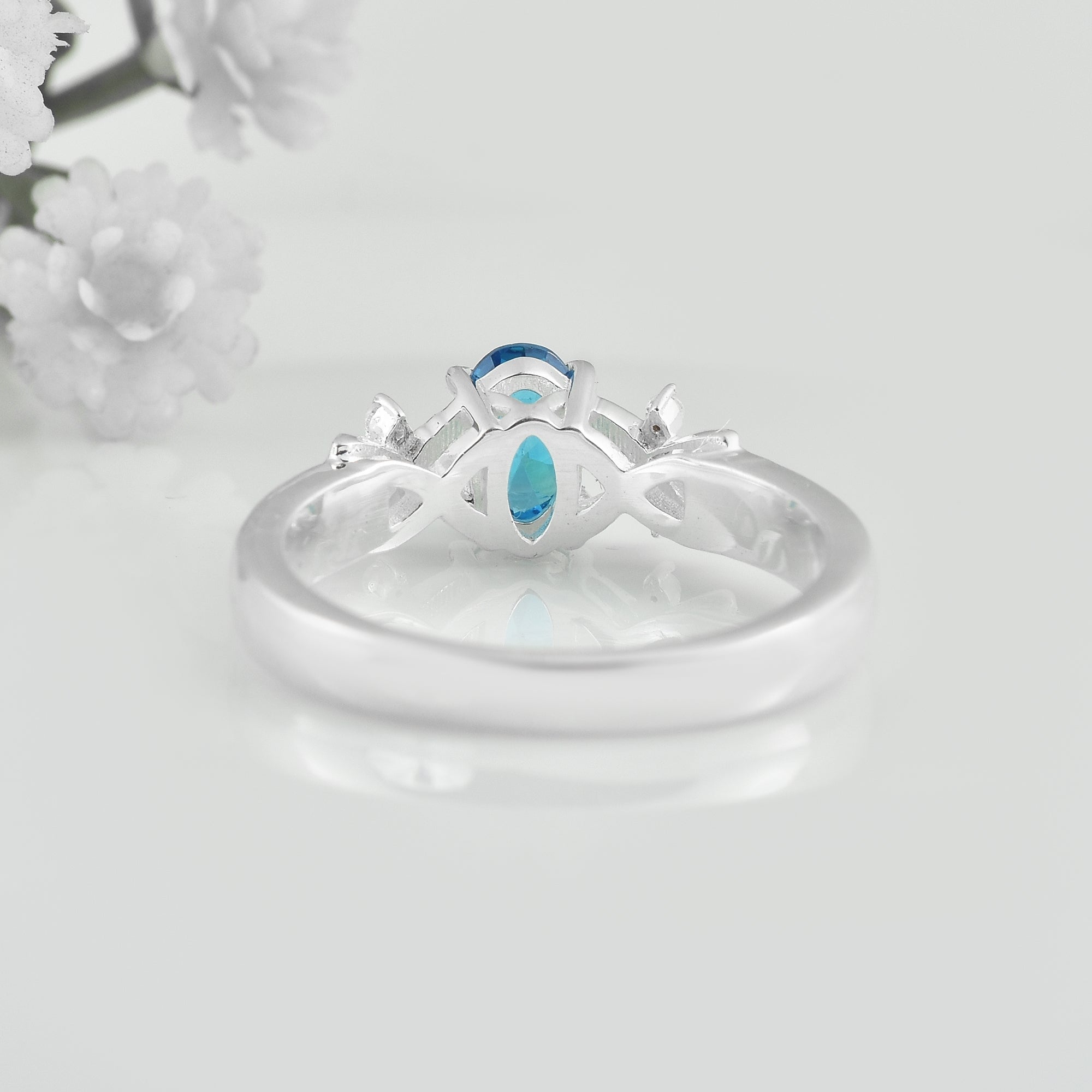 0.50 Ct Oval Shape London Blue Topaz Vine Leaf Ring 925 Sterling Silver
