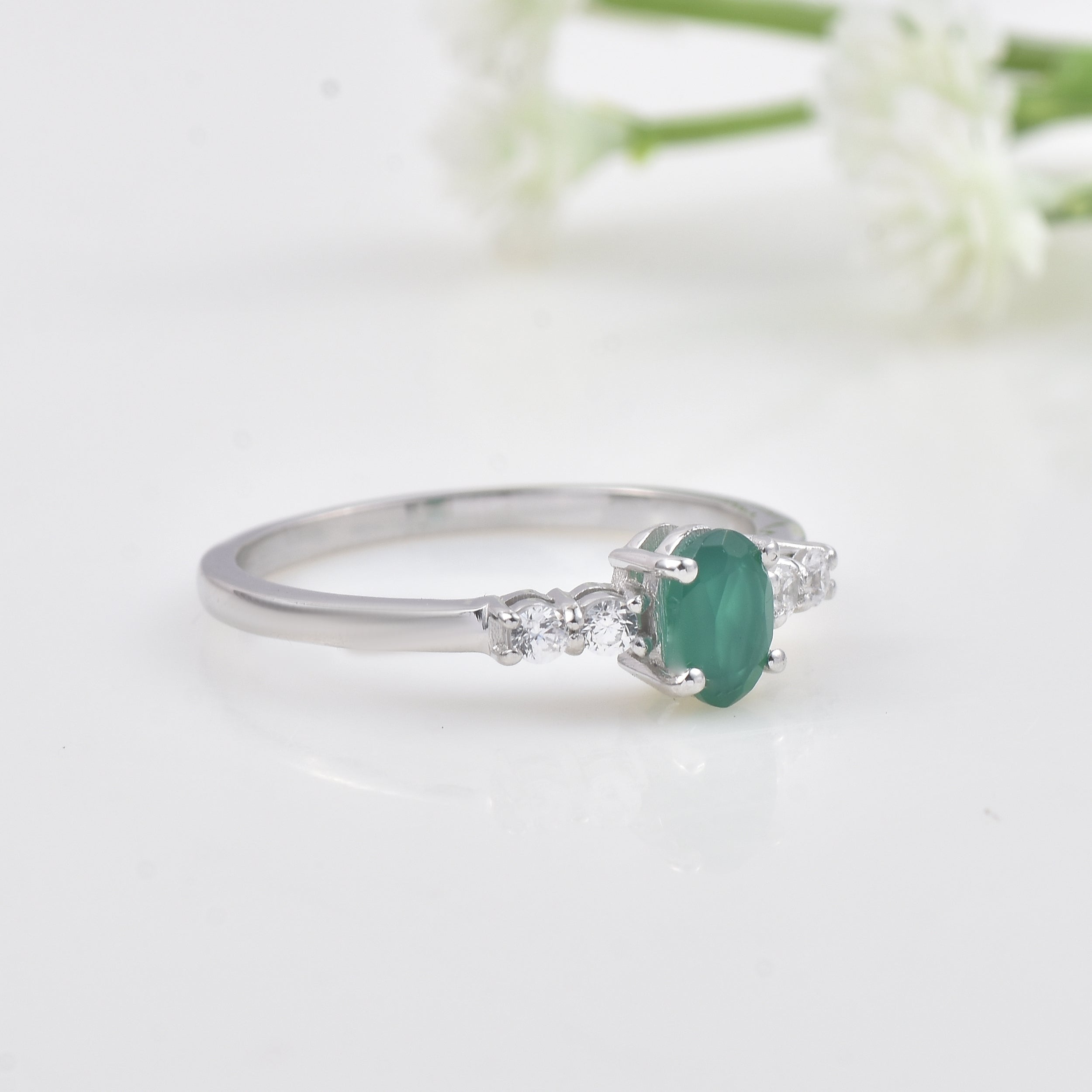 0.50 Ct Oval Emerald Solitaire Side Accents Ring 925 Sterling Silver