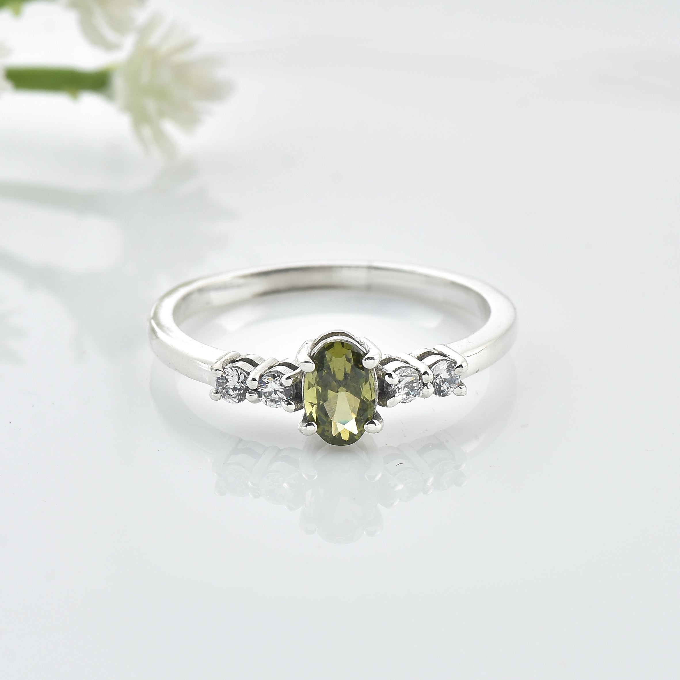 0.50 Ct Oval Shape Peridot Solitaire Ring 925 Sterling Silver