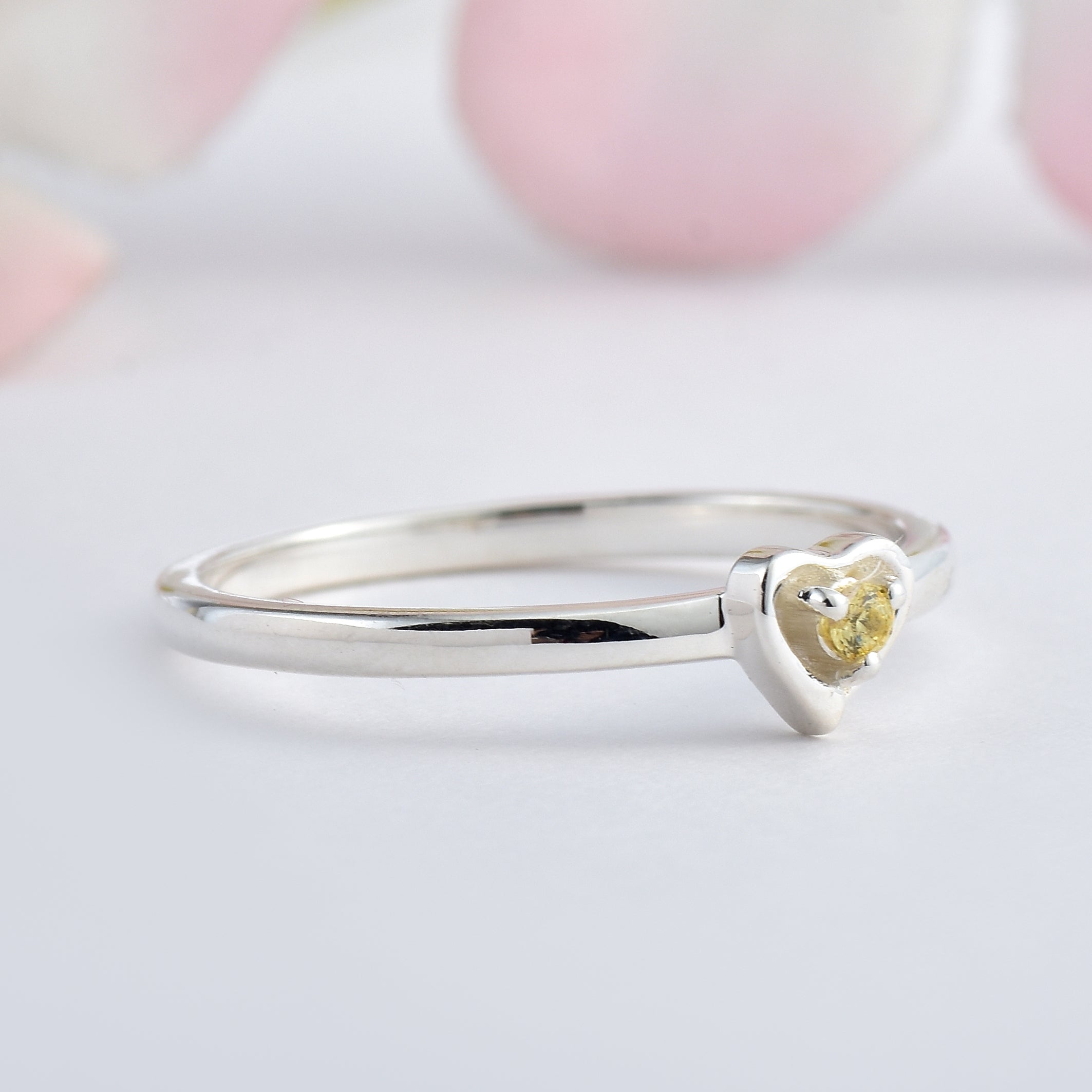 925 Sterling Silver 2MM Round Shape Lemon Quartz Gemstone Ring