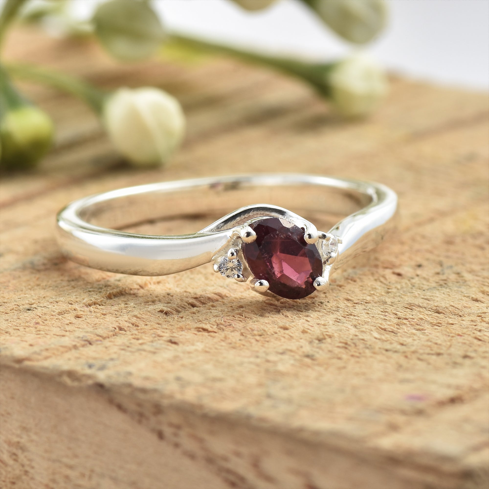 Rhodolite Garnet Solitaire Ring – Sterling Silver