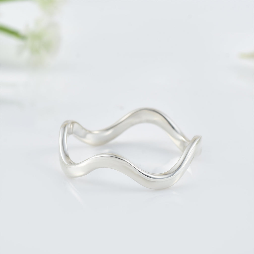 Minimalist Wave Band Ring - 925 Sterling Silver