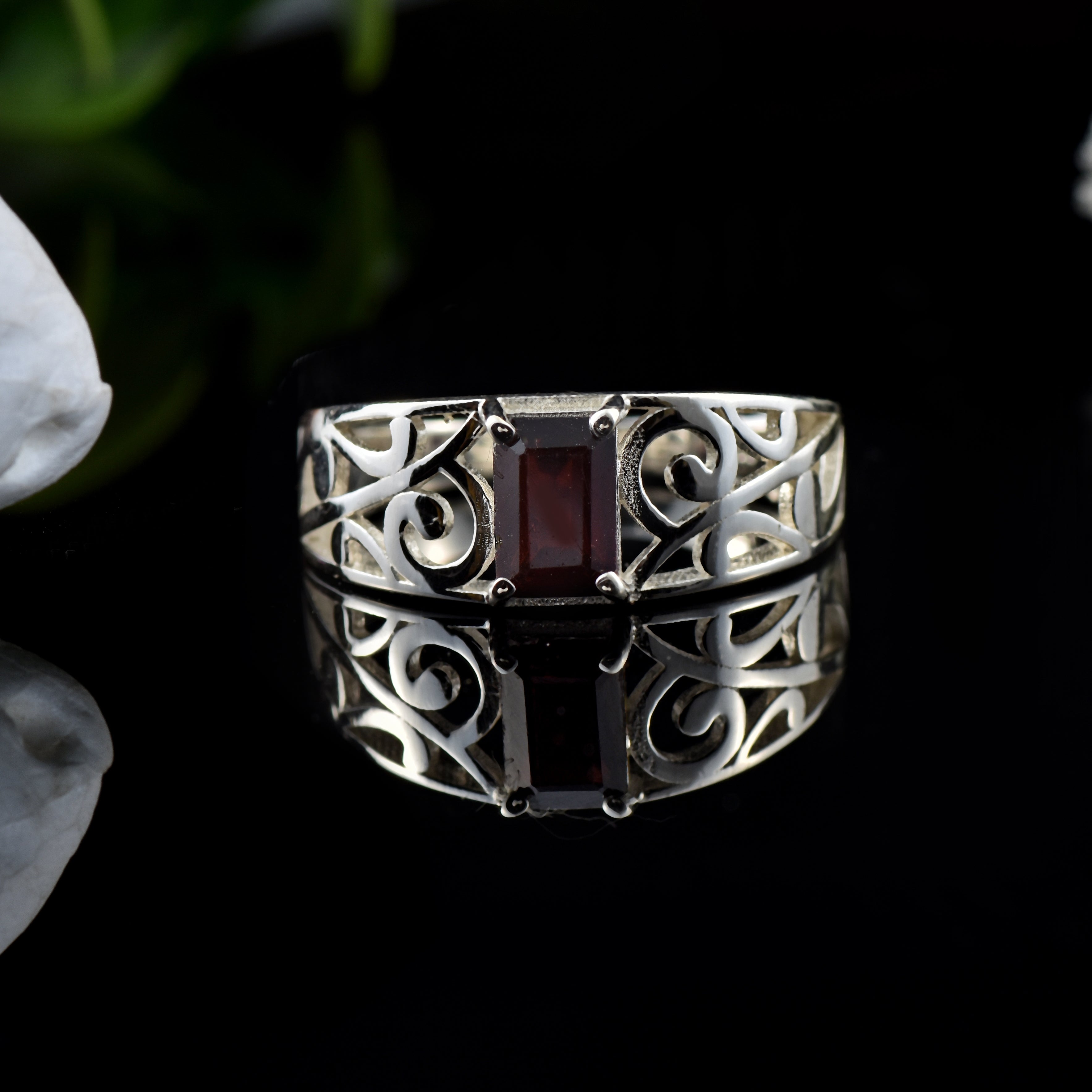 Filigree Ring with 6x4mm Octagon Garnet - 925 Sterling Silver