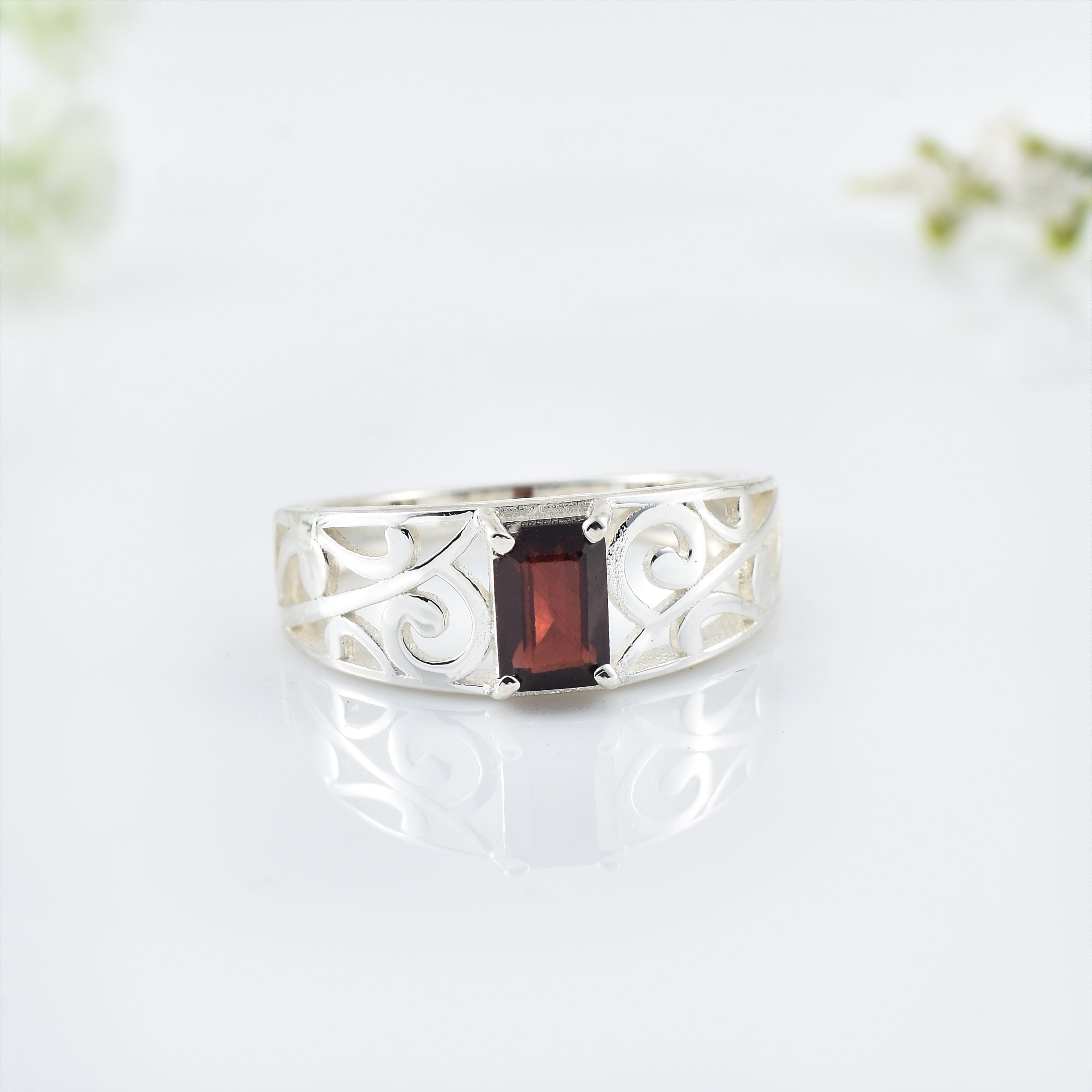 Filigree Ring with 6x4mm Octagon Garnet - 925 Sterling Silver